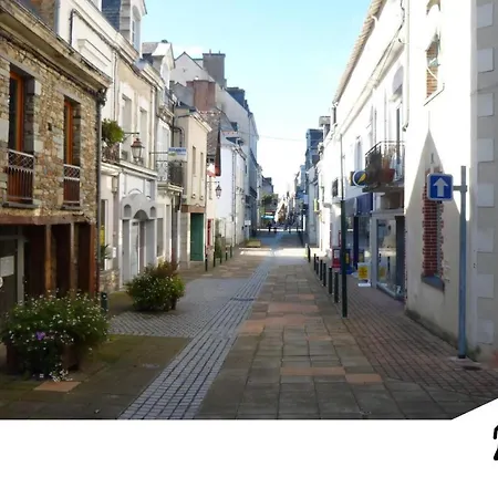 Apartment Nuit By Light - Comme A La Maison Châteaubriant