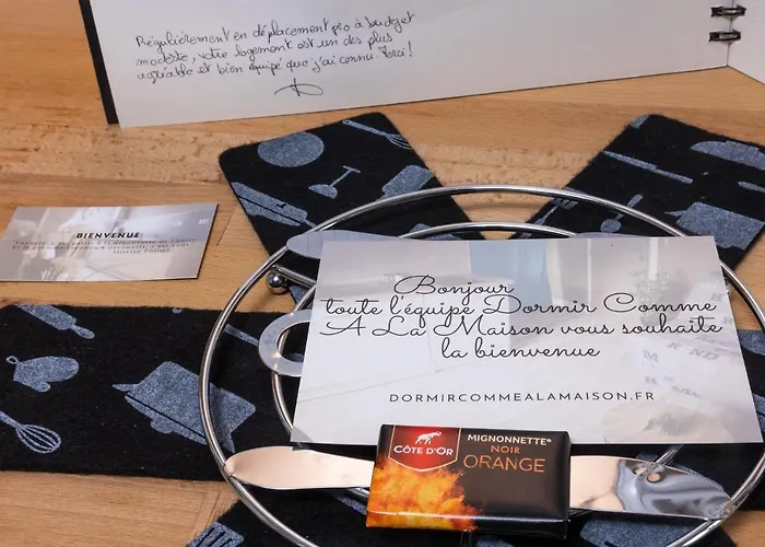 Nuit By Light - Comme A La Maison *